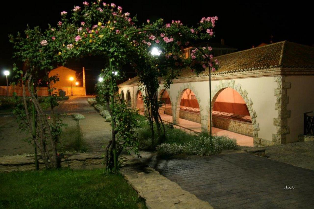 Albergue "El Rio" Cella Exterior foto